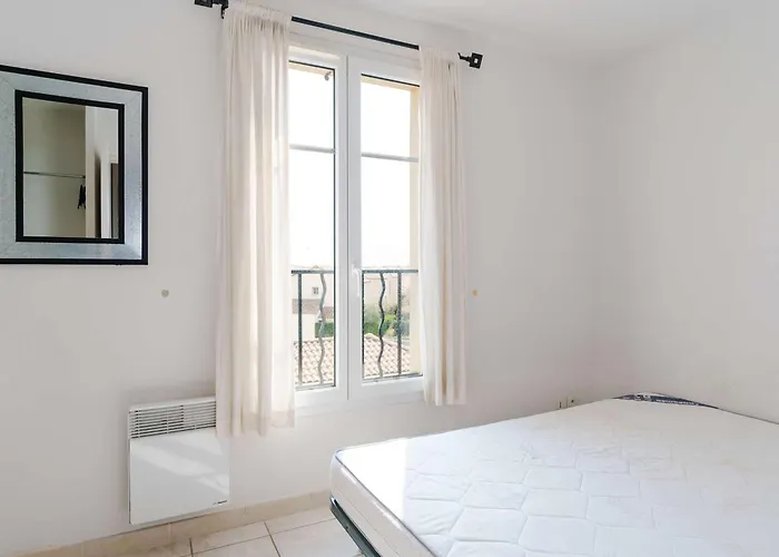T3 Climatisé à Narbonne-plage, Piscine, Proche Mer, 4 Couchages, Animaux Acceptés - Fr-1-409-2 Apartamento Narbona